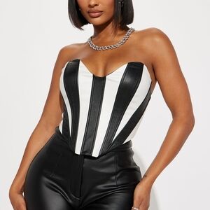 Fashion Nova Black & White Striped Strapless Corset Top